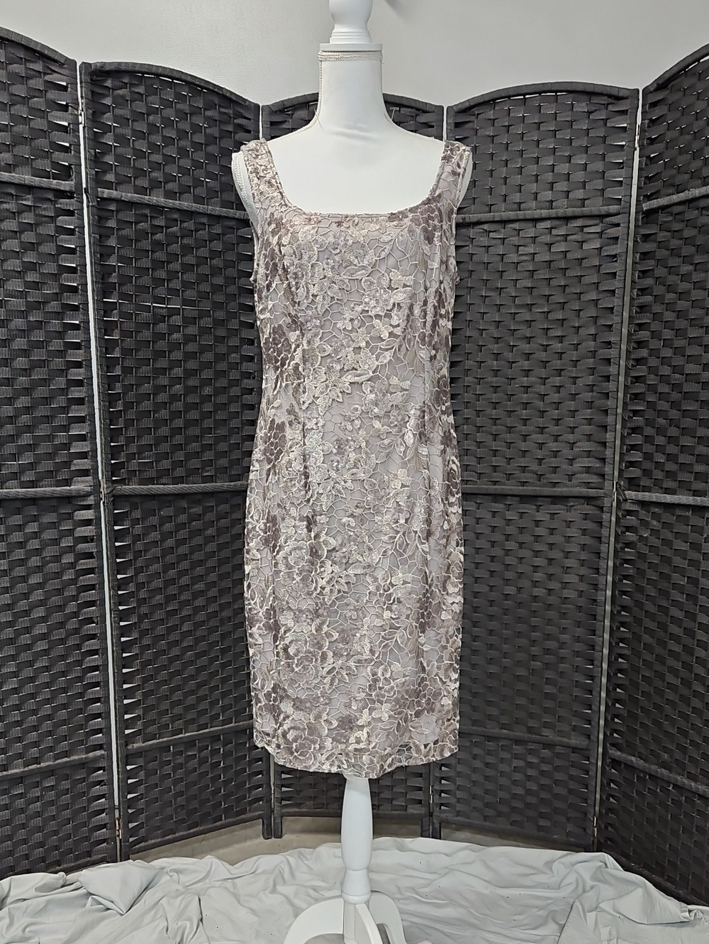 Alex Evenings Taupe Floral Lace Midi Dress